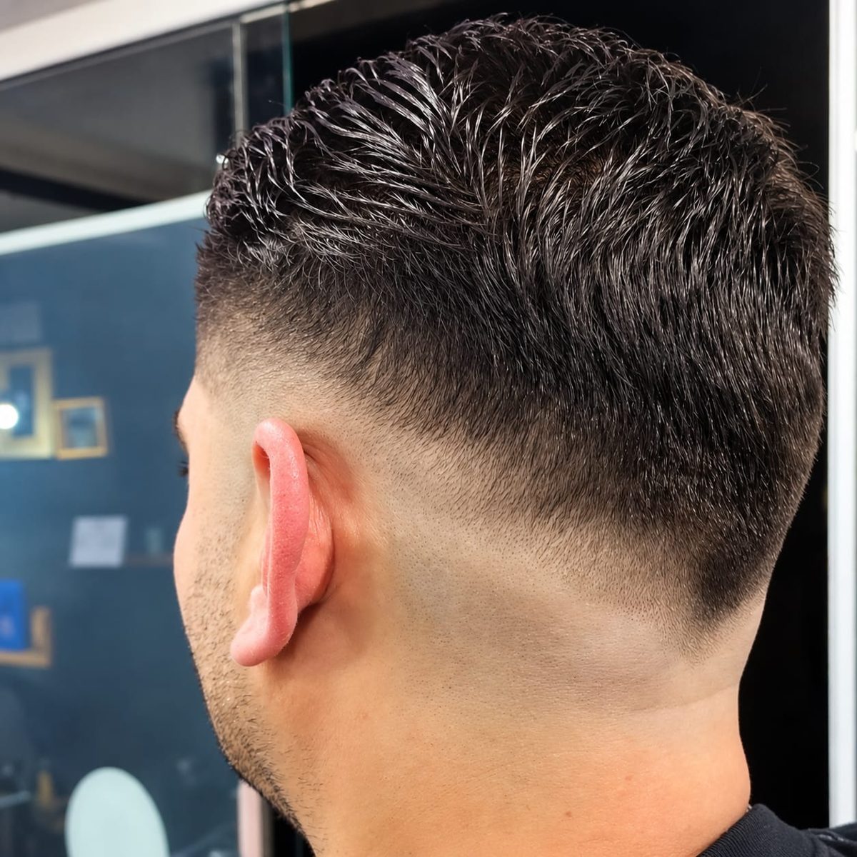 Corte com degradê na nuca